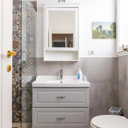 Apartment Casa Preziosa In Metro Piramide